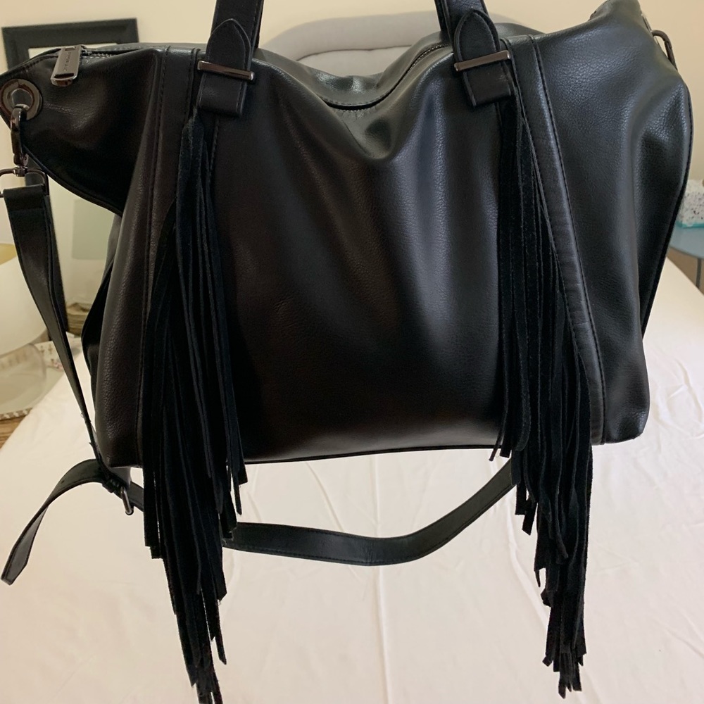 Steve Madden fringe crossbody - large